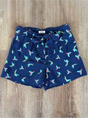 MARCS 100% Silk Tropical Bird Shorts with Belt Size: AU 6/US 2| Vacation Ready